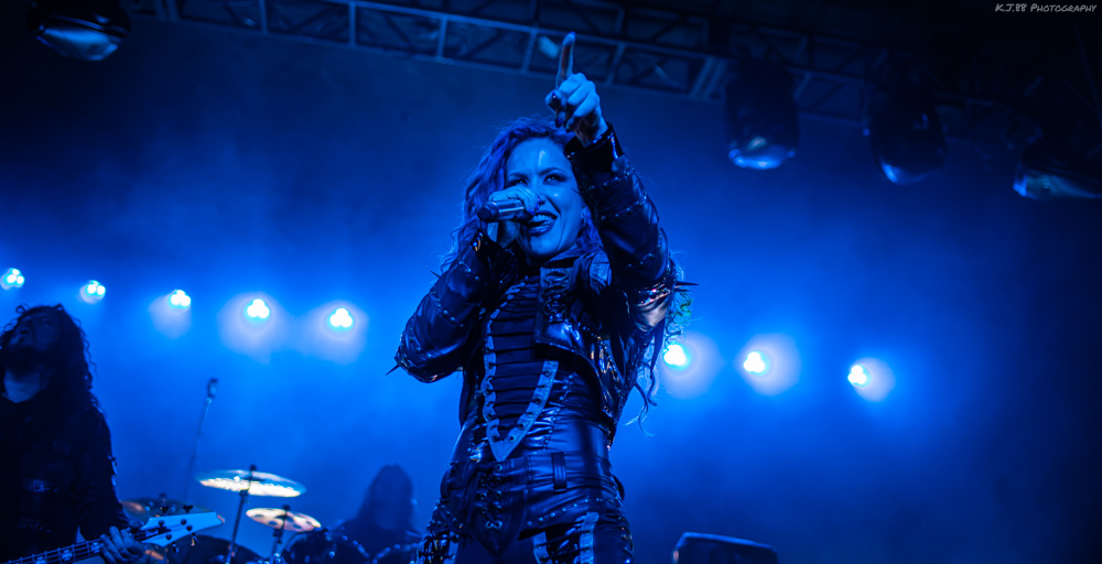 Arch Enemy, Roseland Theater, photo by Kevin Pettigrew