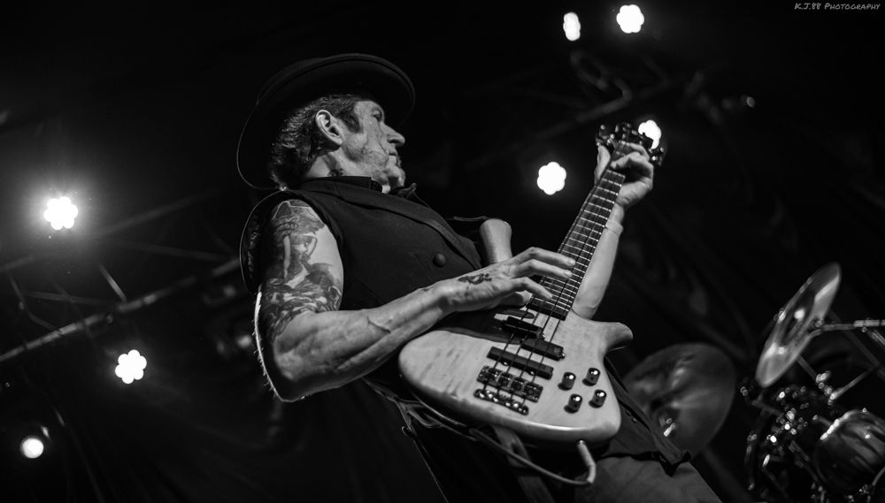 Hideous Monster, Dante's, photo by Kevin Pettigrew