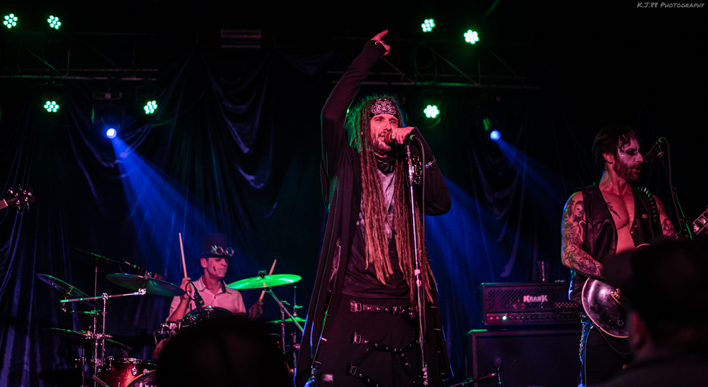 Hideous Monster, Dante's, photo by Kevin Pettigrew