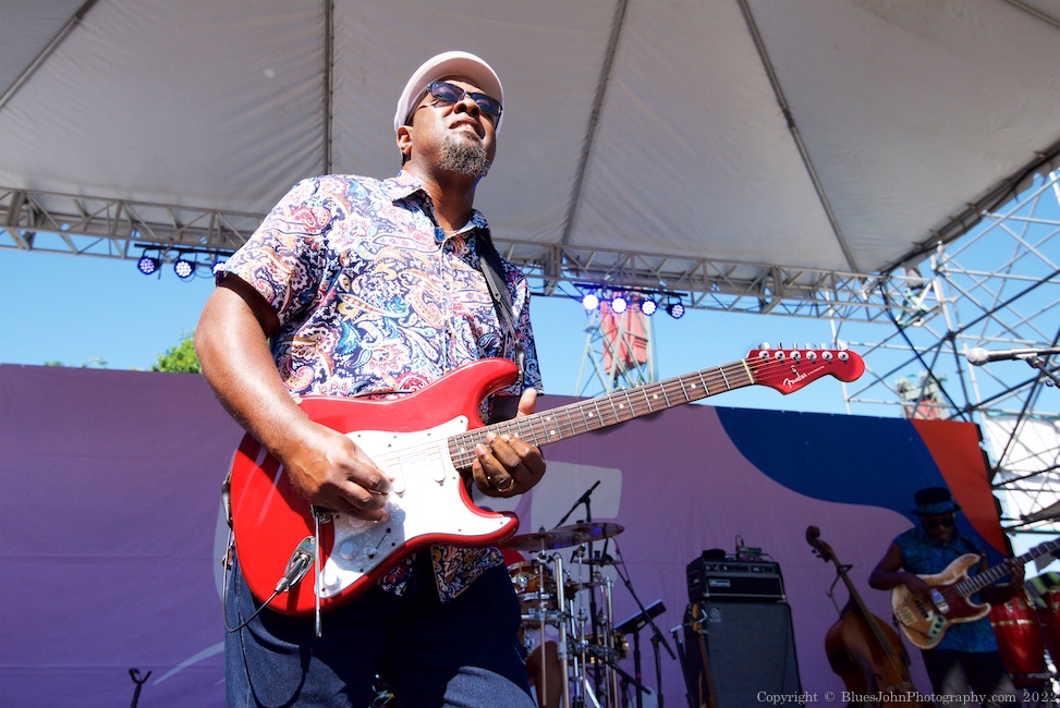 Silent Partners, Tom McCall Waterfront Park, photo by John Alcala