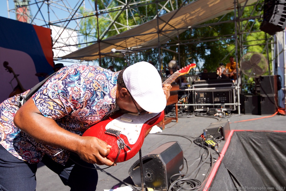Silent Partners, Tom McCall Waterfront Park, photo by John Alcala