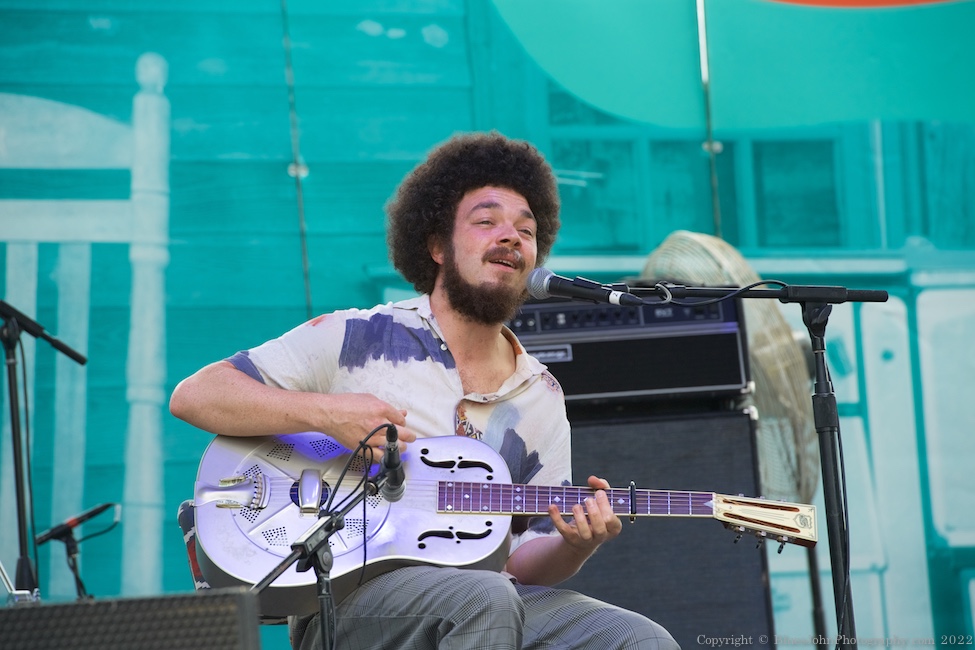 Tevis Hodge Jr, Tom McCall Waterfront Park, photo by John Alcala