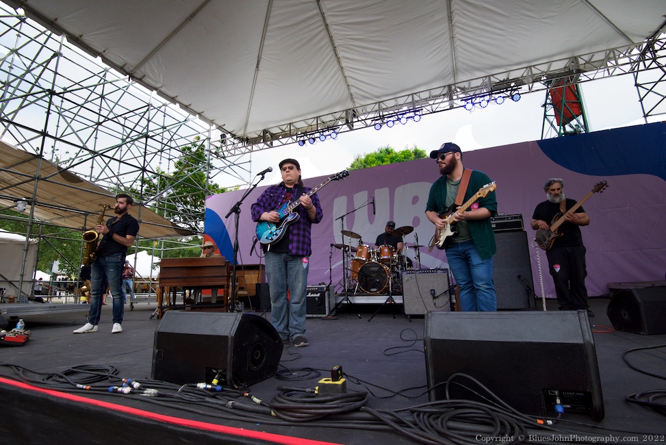 Josh Makosky, Tom McCall Waterfront Park, photo by John Alcala