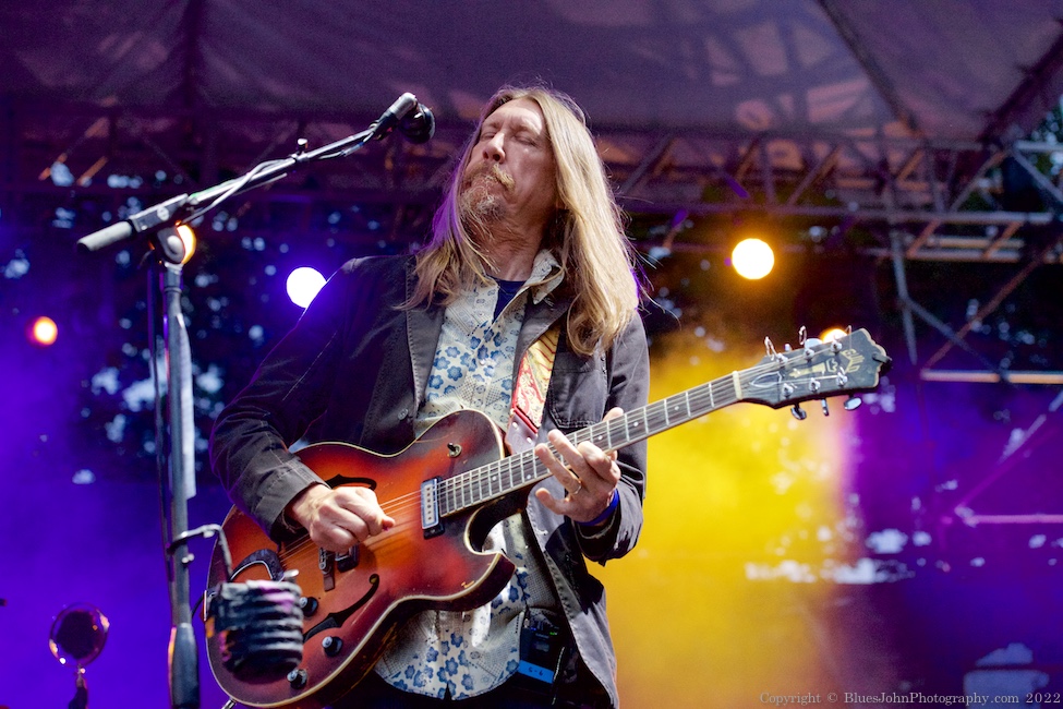 The Wood Brothers, Tom McCall Waterfront Park, photo by John Alcala