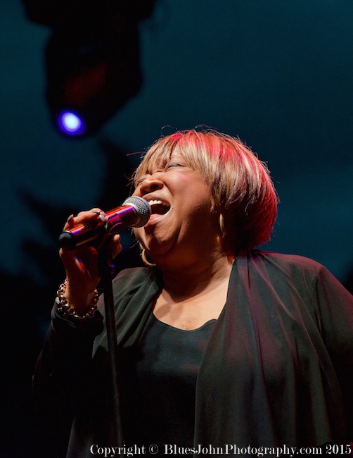 Mavis Staples, Oregon Zoo Amphitheatre, photo by John Alcala