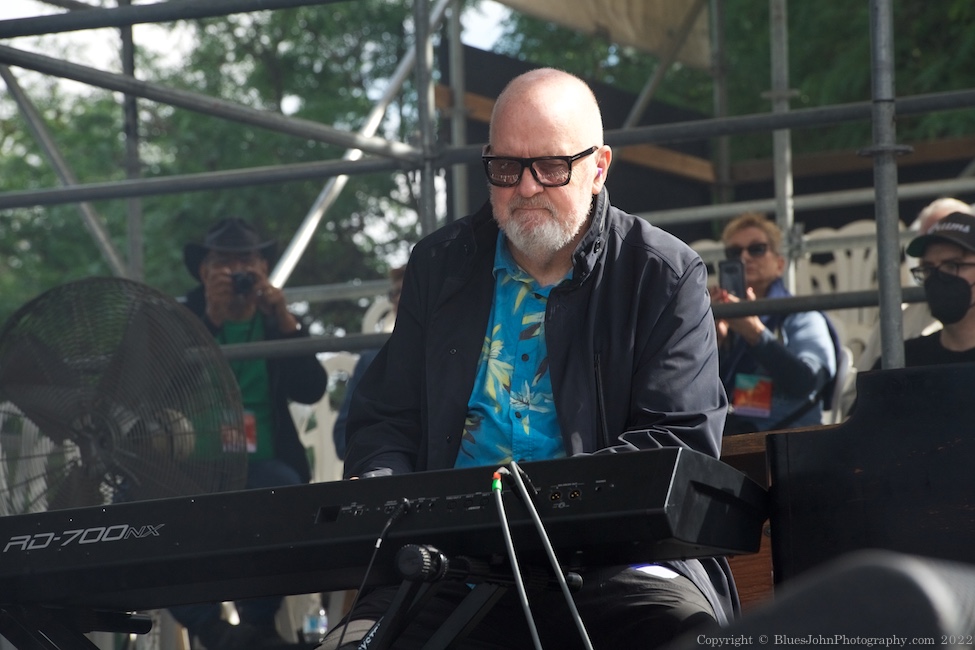 DIUNNA GREENLEAF, Tom McCall Waterfront Park, photo by John Alcala