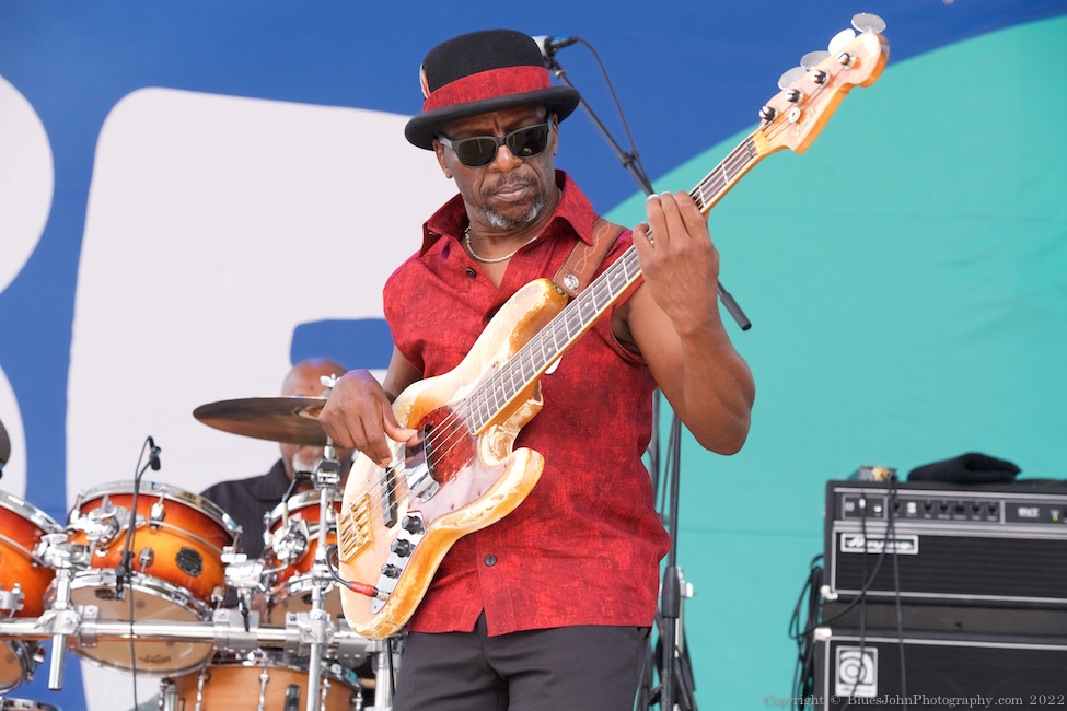 DIUNNA GREENLEAF, Tom McCall Waterfront Park, photo by John Alcala