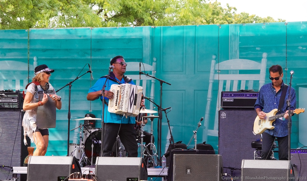 Chubby Carrier and the Bayou Swamp Band, Tom McCall Waterfront Park, photo by John Alcala
