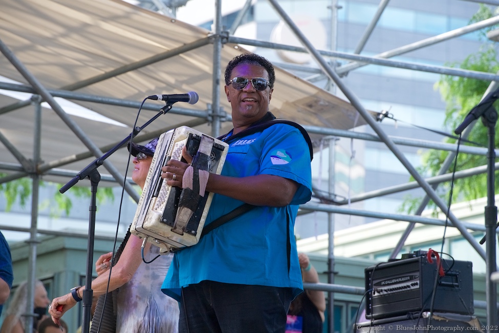 Chubby Carrier and the Bayou Swamp Band, Tom McCall Waterfront Park, photo by John Alcala
