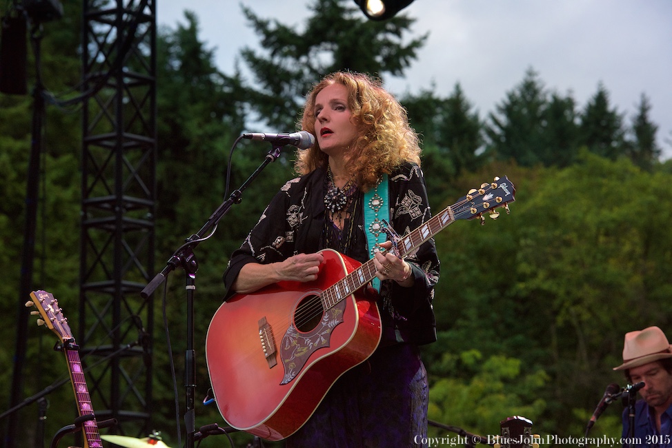 Patty Griffin, Oregon Zoo Amphitheatre, photo by John Alcala