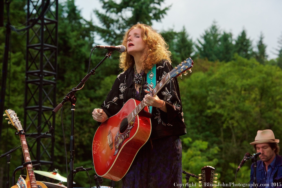 Patty Griffin, Oregon Zoo Amphitheatre, photo by John Alcala