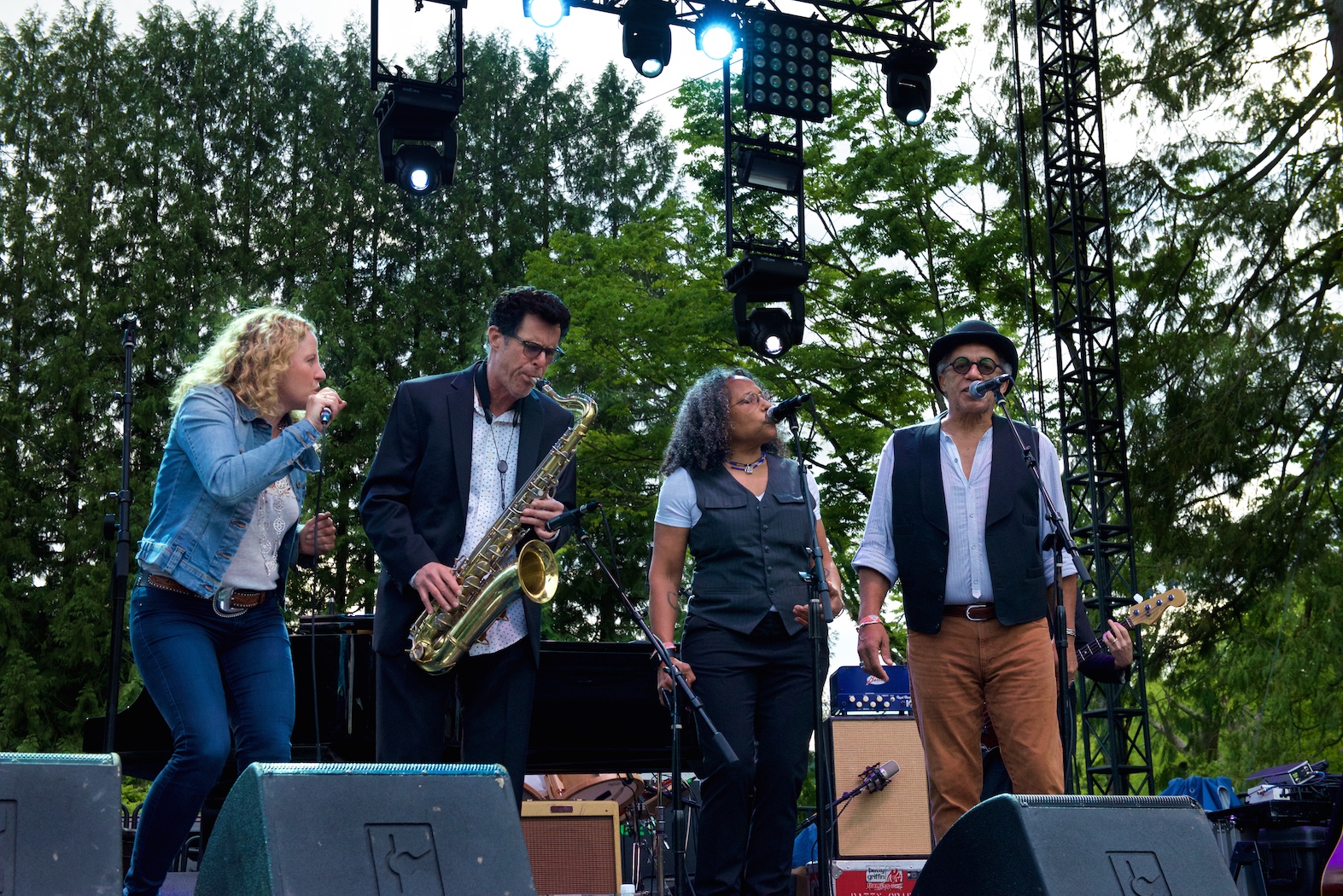 Amy Helm, Oregon Zoo Amphitheatre, photo by John Alcala