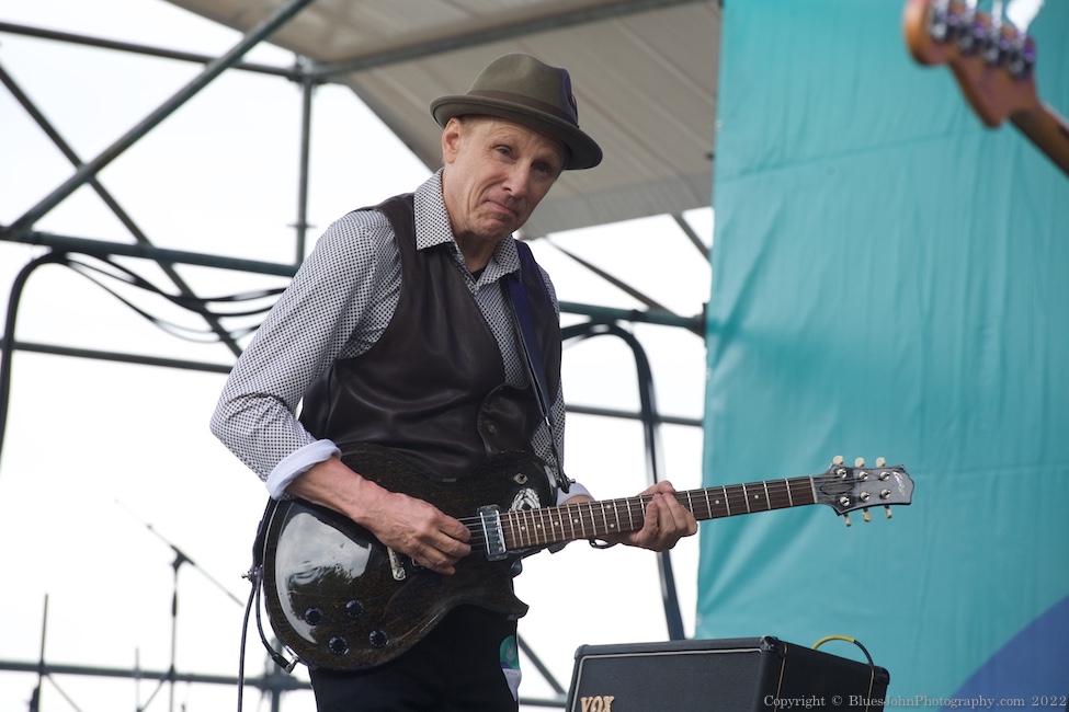 John Bunzow, Tom McCall Waterfront Park, photo by John Alcala