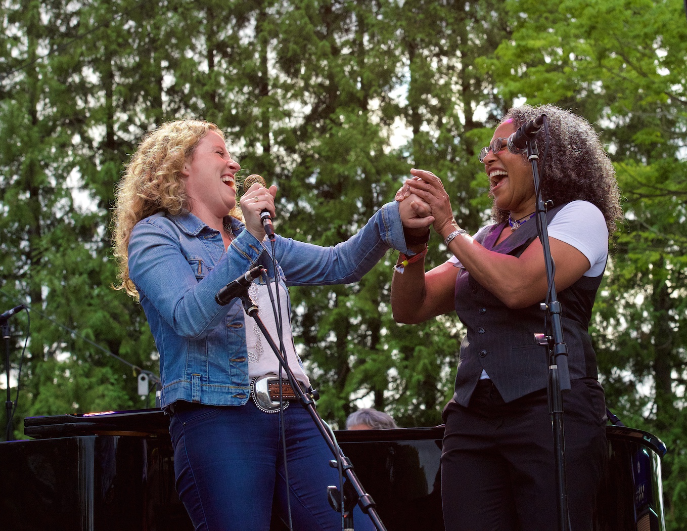 Amy Helm, Oregon Zoo Amphitheatre, photo by John Alcala