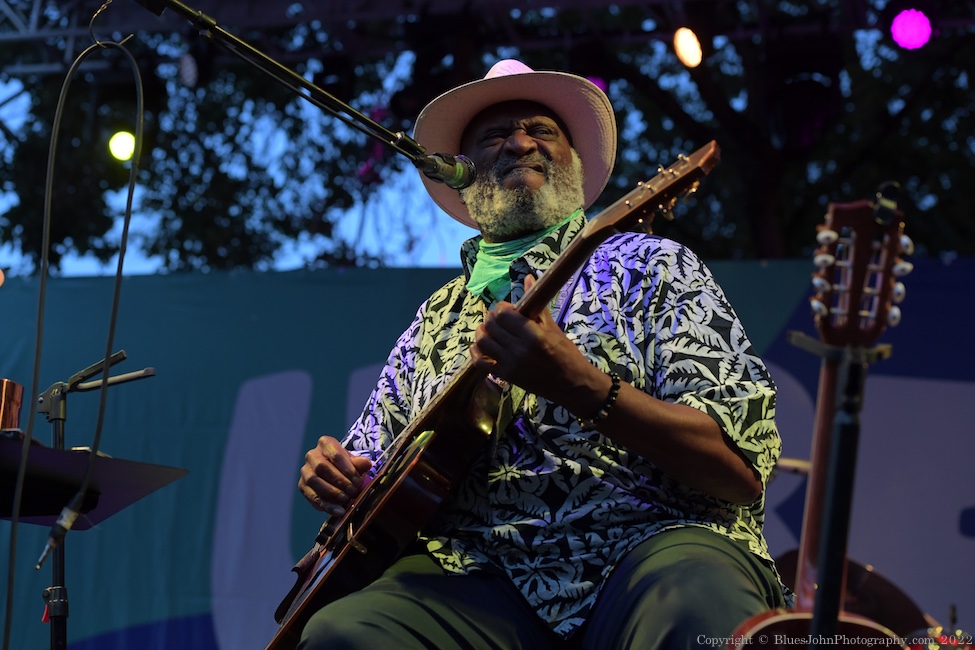 Taj Mahal & the Phantom Blues Band, Tom McCall Waterfront Park, photo by John Alcala