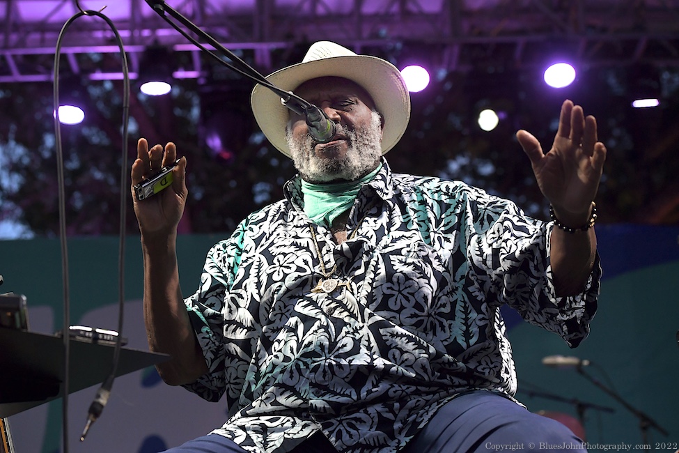 Taj Mahal & the Phantom Blues Band, Tom McCall Waterfront Park, photo by John Alcala