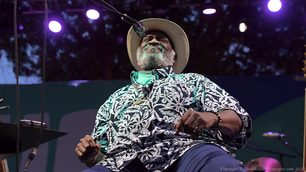Taj Mahal & the Phantom Blues Band, Tom McCall Waterfront Park, photo by John Alcala