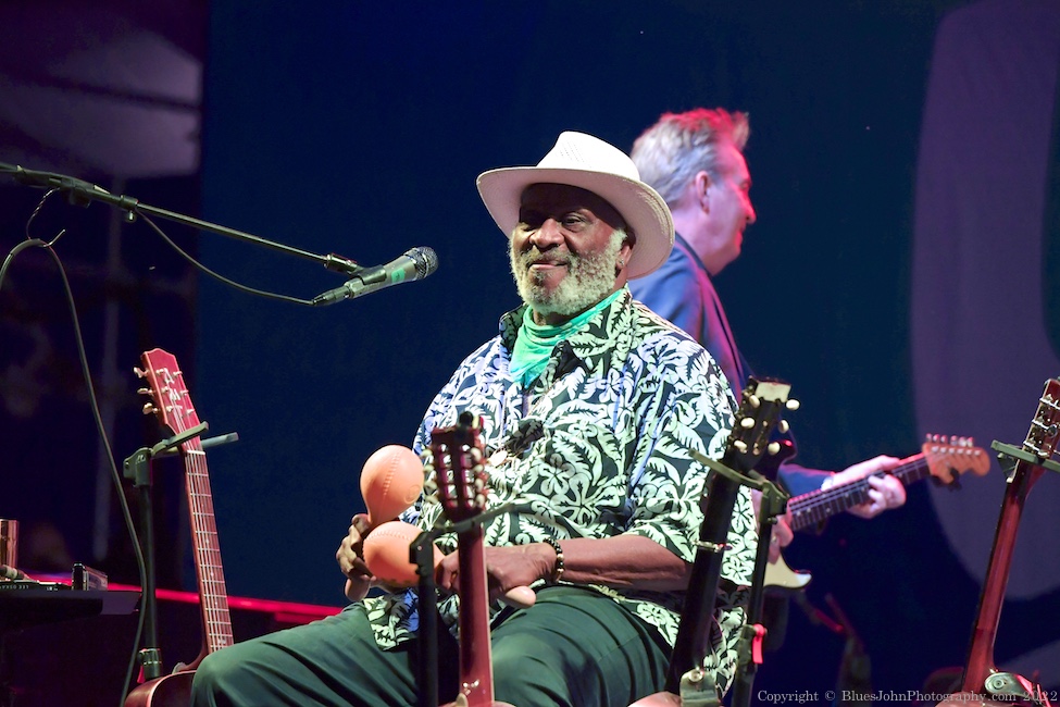 Taj Mahal & the Phantom Blues Band, Tom McCall Waterfront Park, photo by John Alcala