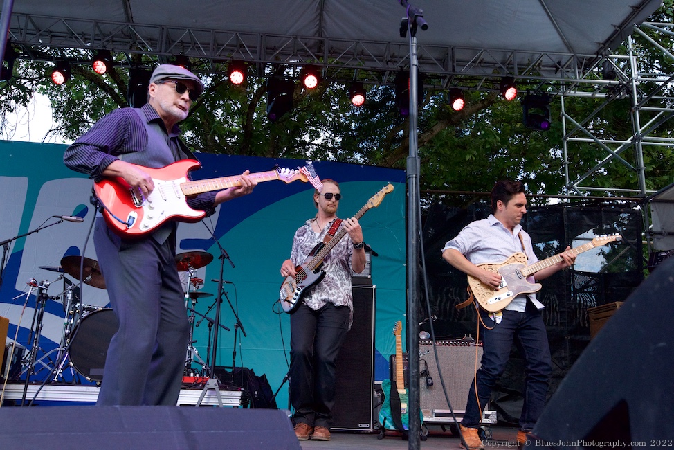 Curtis Salgado, Tom McCall Waterfront Park, photo by John Alcala