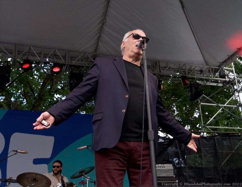 Curtis Salgado, Tom McCall Waterfront Park, photo by John Alcala
