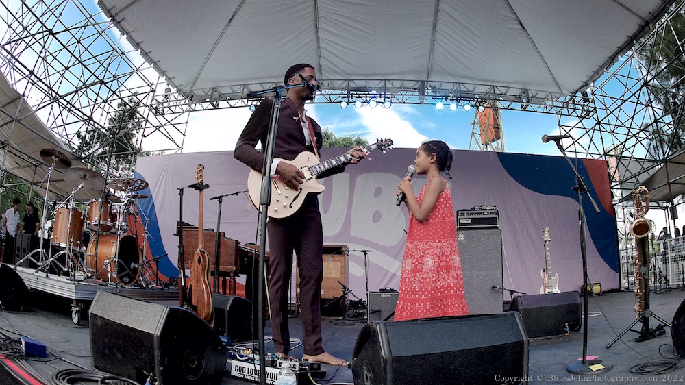 Ron Artis II, Tom McCall Waterfront Park, photo by John Alcala