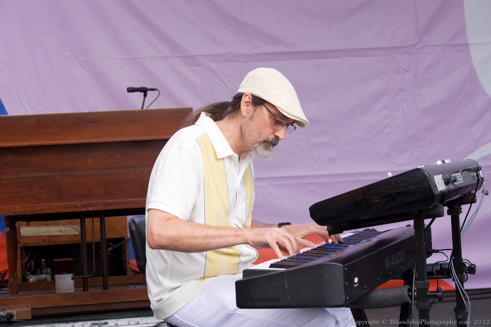 LaRhonda Steele, Tom McCall Waterfront Park, photo by John Alcala