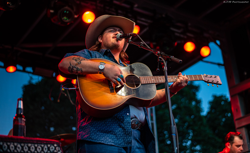 Vincent Neil Emerson, Clackamas County Fairgrounds, photo by Kevin Pettigrew