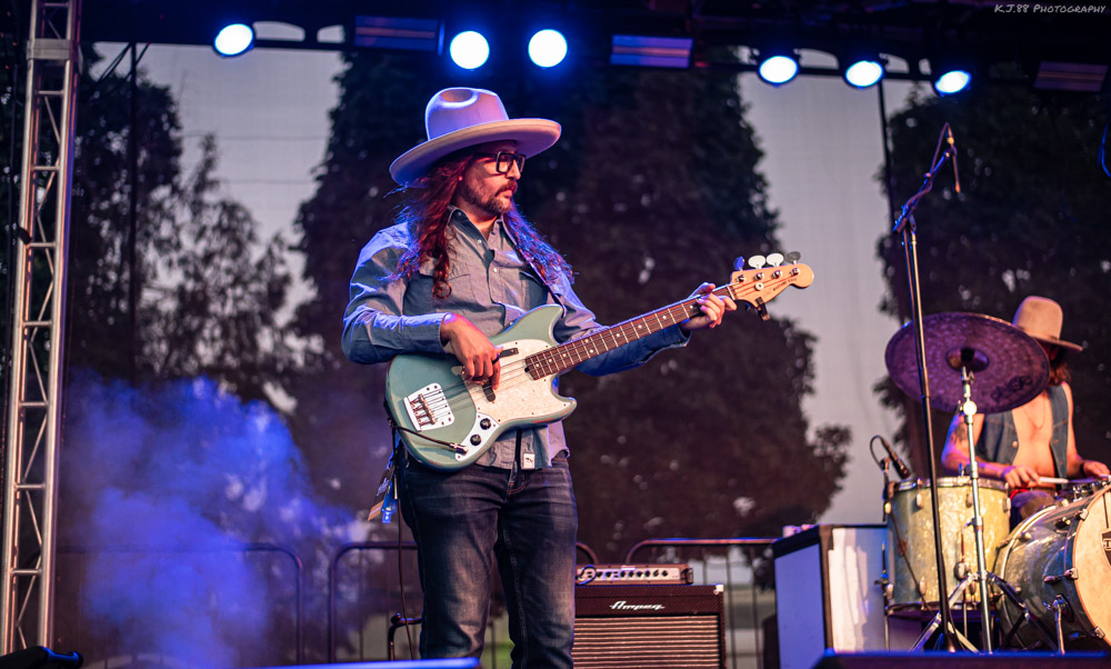 Vincent Neil Emerson, Clackamas County Fairgrounds, photo by Kevin Pettigrew