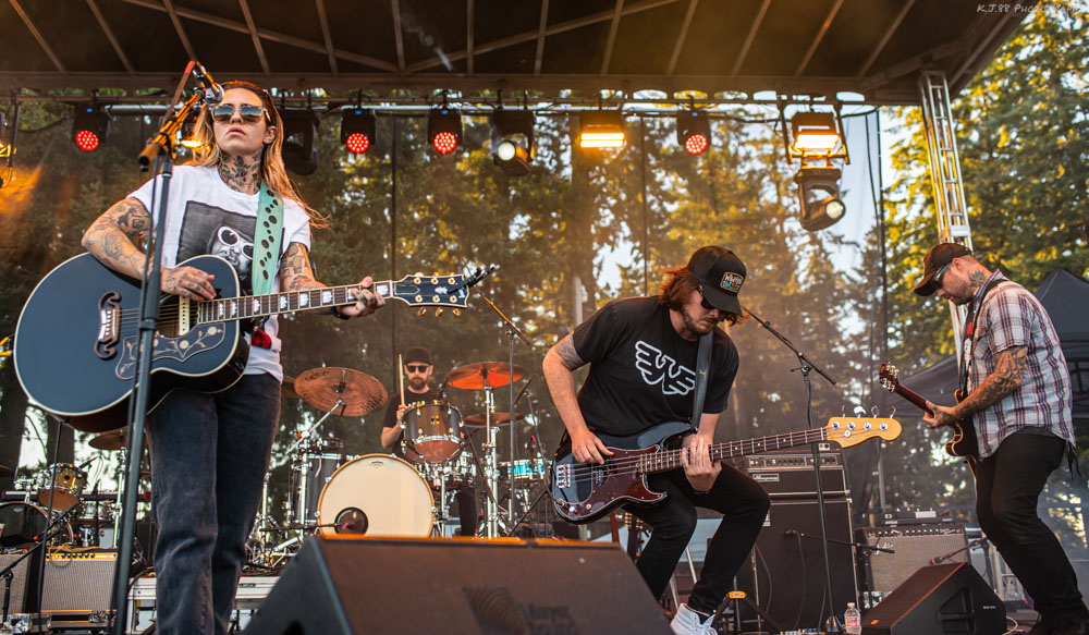 Morgan Wade, Clackamas County Fairgrounds, photo by Kevin Pettigrew