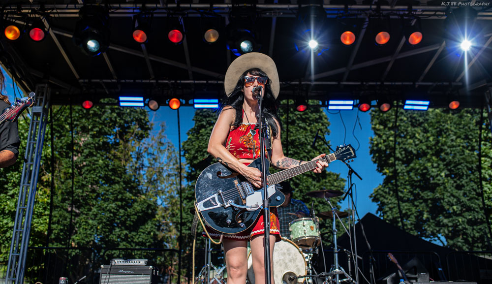 Jenny Don't & The Spurs, Clackamas County Fairgrounds, photo by Kevin Pettigrew