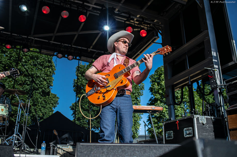Jenny Don't & The Spurs, Clackamas County Fairgrounds, photo by Kevin Pettigrew