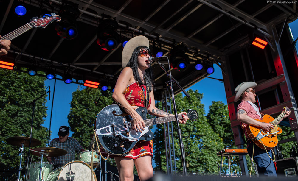 Jenny Don't & The Spurs, Clackamas County Fairgrounds, photo by Kevin Pettigrew