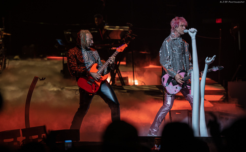 Machine Gun Kelly, Moda Center, photo by Kevin Pettigrew