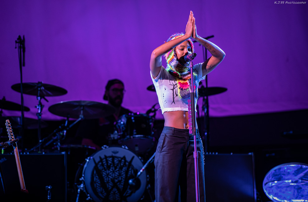 Willow, Moda Center, photo by Kevin Pettigrew