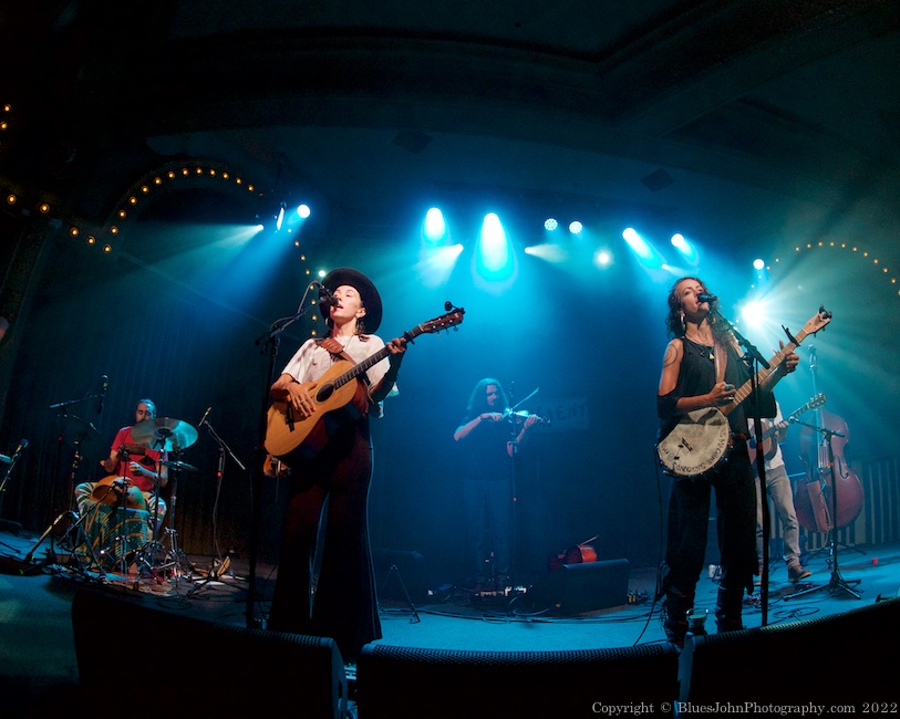 Rising Appalachia, Crystal Ballroom, photo by John Alcala