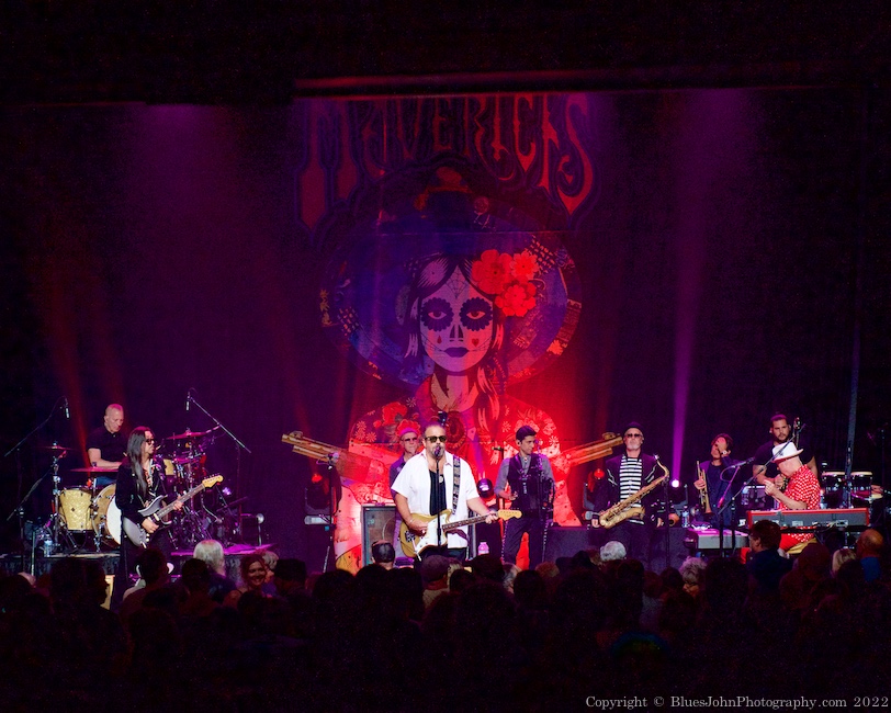 The Mavericks, Revolution Hall, photo by John Alcala