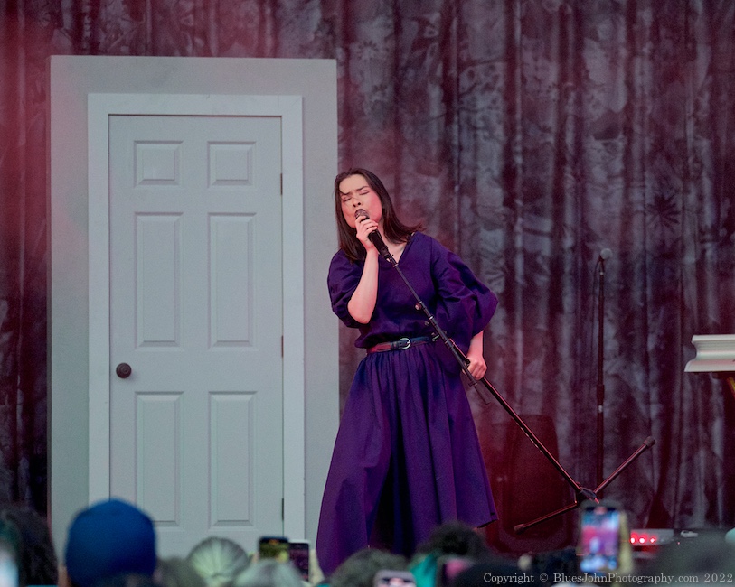 Mitski, Edgefield Amphitheater, photo by John Alcala