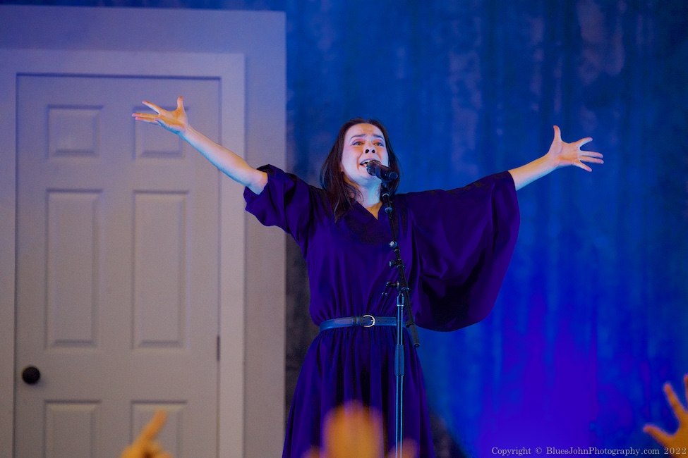 Mitski, Edgefield Amphitheater, photo by John Alcala