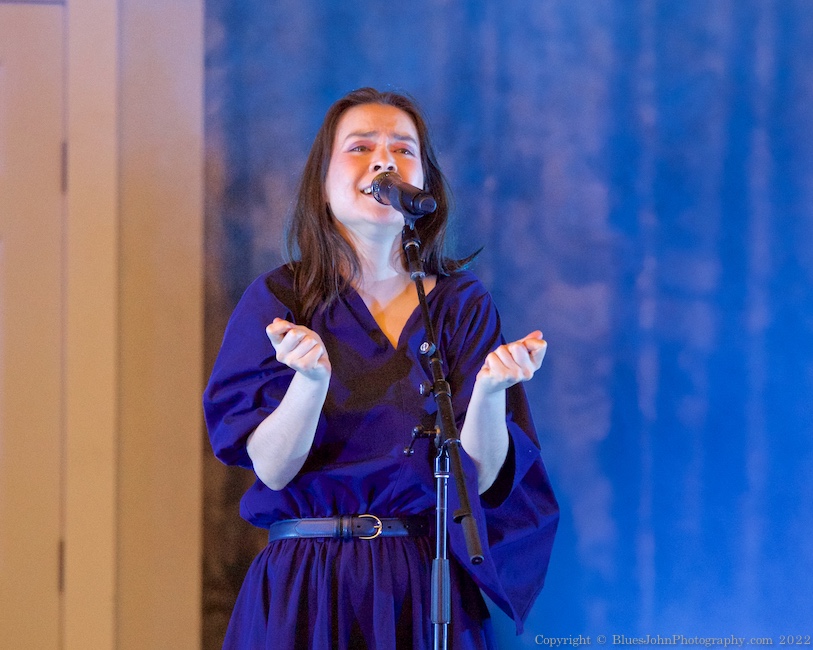 Mitski, Edgefield Amphitheater, photo by John Alcala