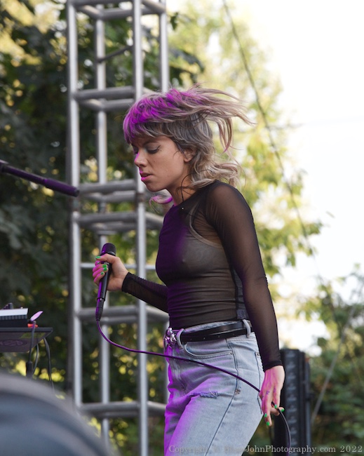 Hurray for the Riff Raff, Edgefield Amphitheater, photo by John Alcala