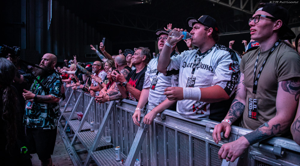 Five Finger Death Punch, RV Inn Style Resorts Amphitheater, photo by Kevin Pettigrew