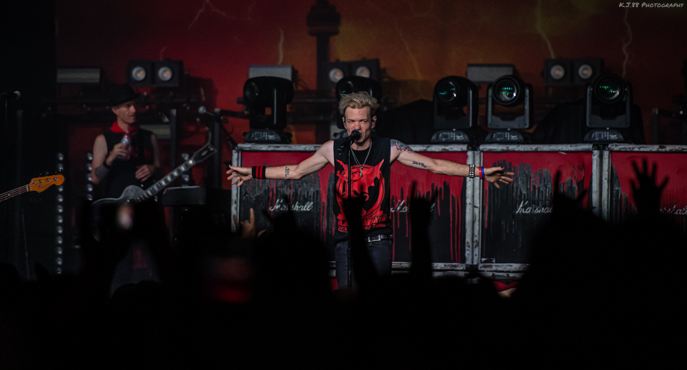 Sum 41, Roseland Theater, photo by Kevin Pettigrew