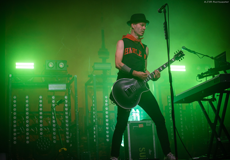 Sum 41, Roseland Theater, photo by Kevin Pettigrew