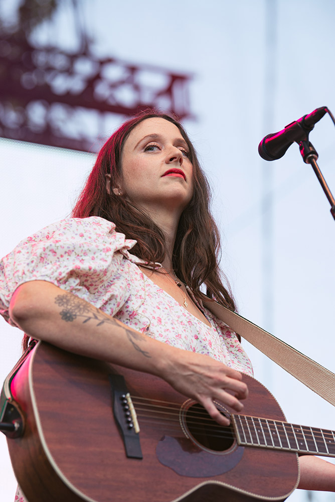 Waxahatchee, Edgefield Amphitheater, photo by Ignacio Quintana