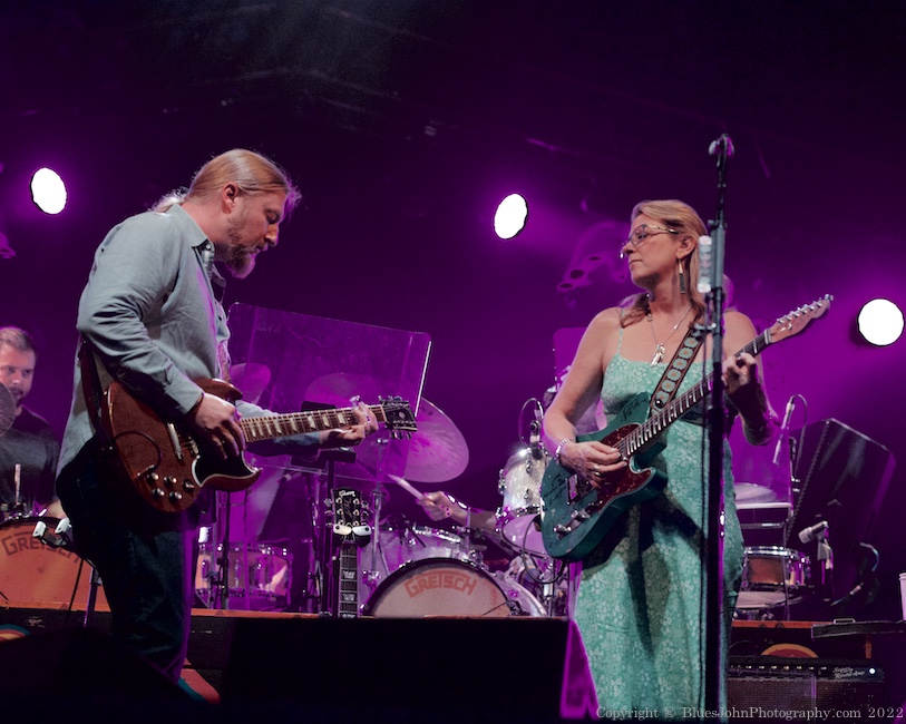 Tedeschi Trucks Band, Cuthbert Amphitheater, photo by John Alcala