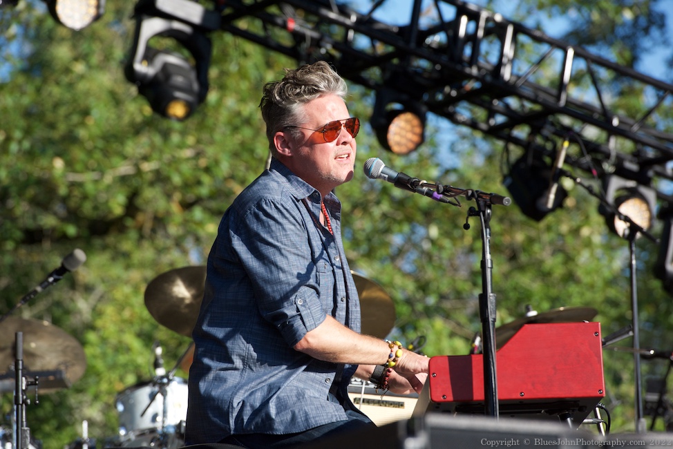 Gabe Dixon, Cuthbert Amphitheater, photo by John Alcala