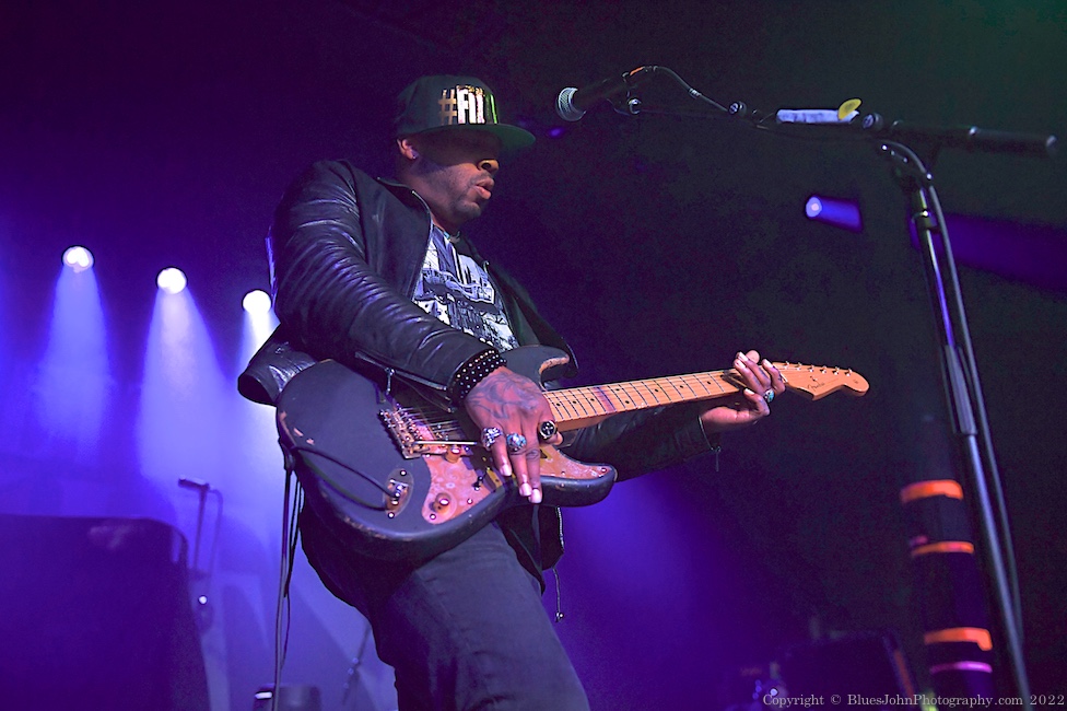 Ayron Jones and The Way, Roseland Theater, photo by John Alcala