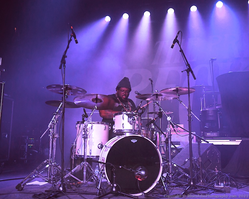 Ayron Jones and The Way, Roseland Theater, photo by John Alcala