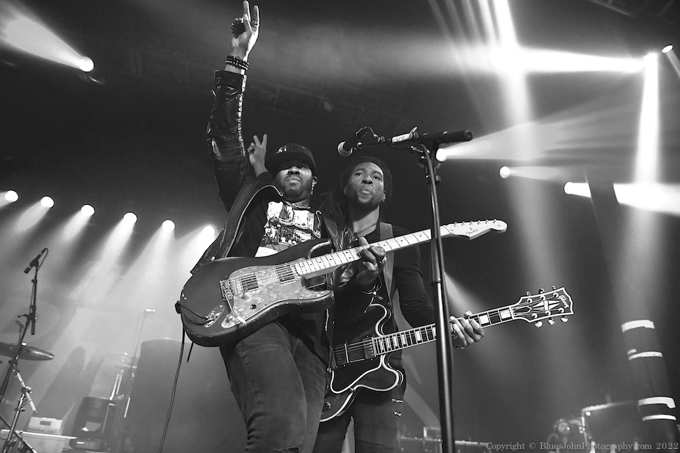 Ayron Jones and The Way, Roseland Theater, photo by John Alcala