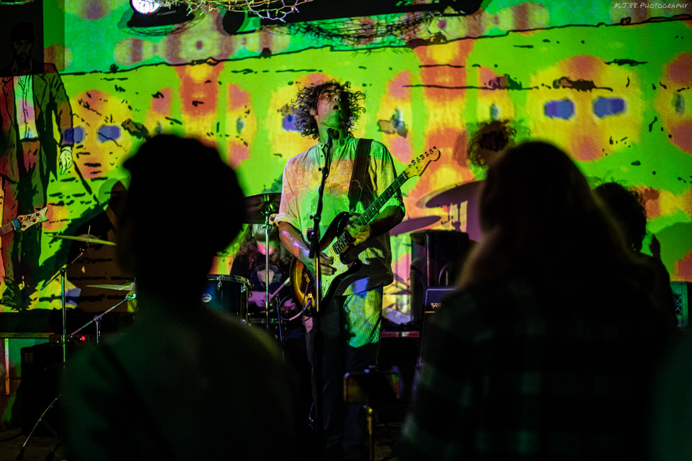 Head the Hive, Bunk Bar, photo by Kevin Pettigrew